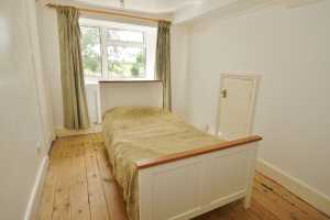 Bedroom- click for photo gallery